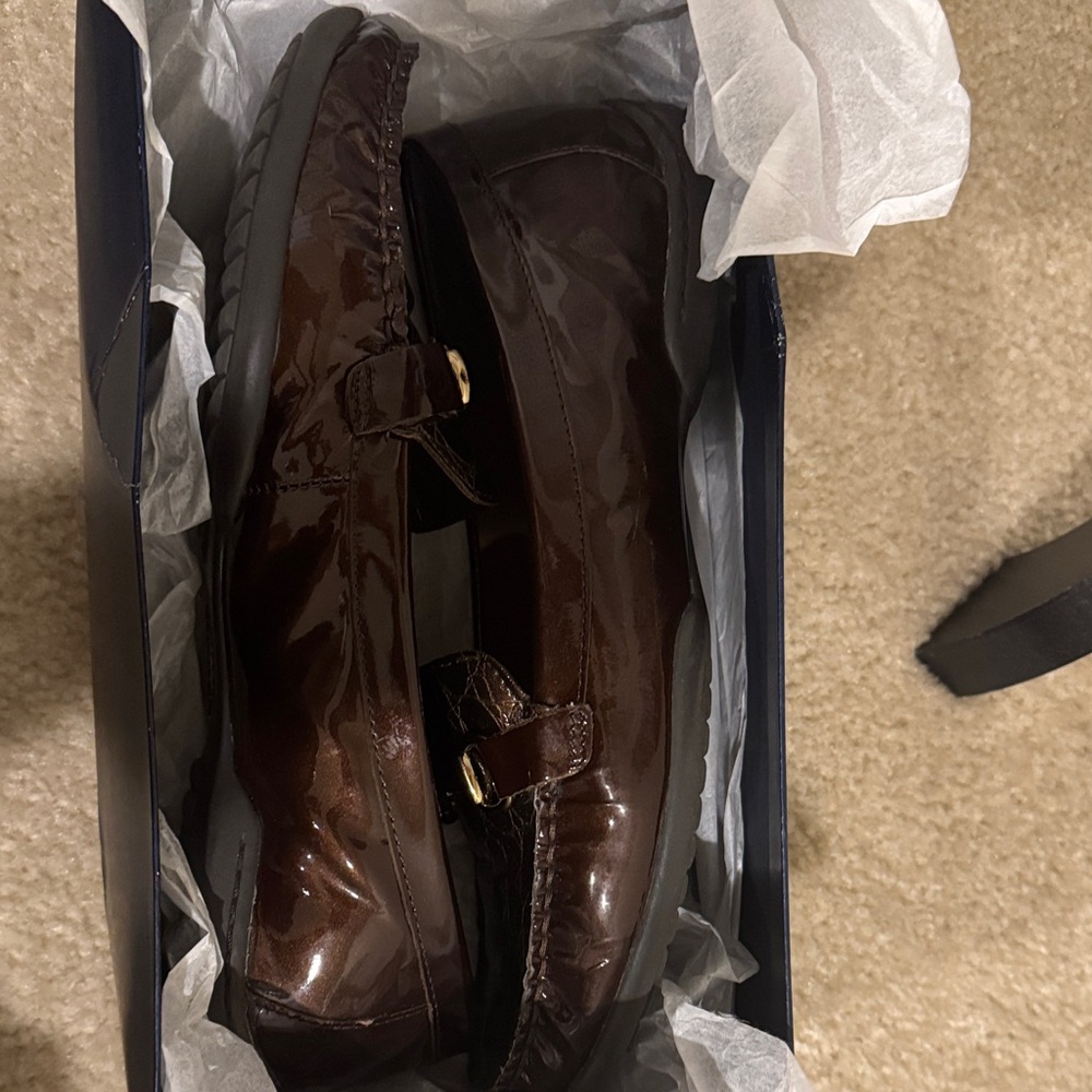 Anne Klein Brown Croc-Patterned Loafers with Gold Detail - Picture 7 of 9
